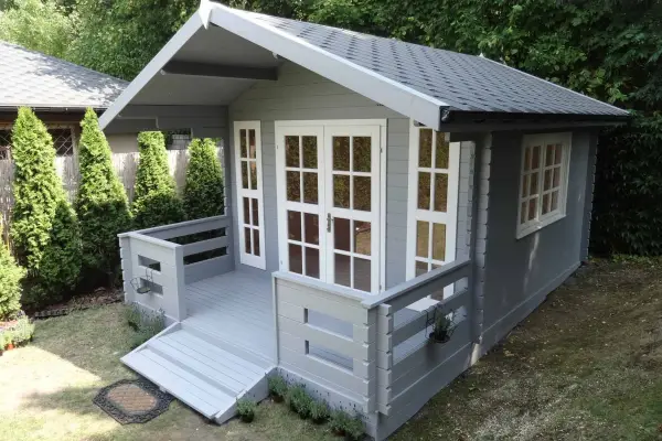 Ploty, zahradní stavby