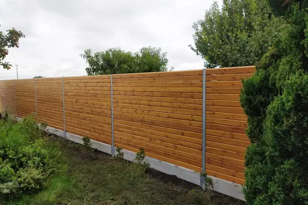 Ploty, zahradní stavby