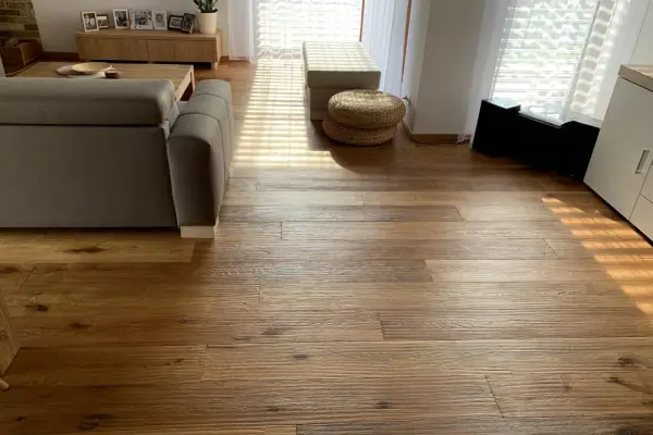 Dřevěné podlahy a dřevěné terasy